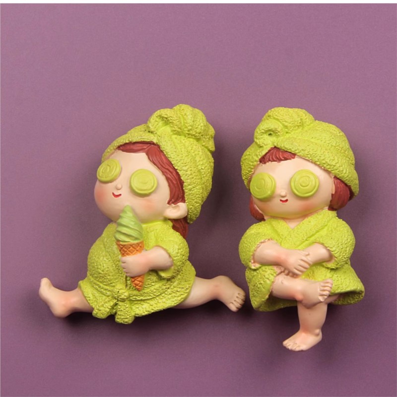 Wearing Nightgown Girl Resin R - Phone Accessories For Old People incelemesi ve fiyatı