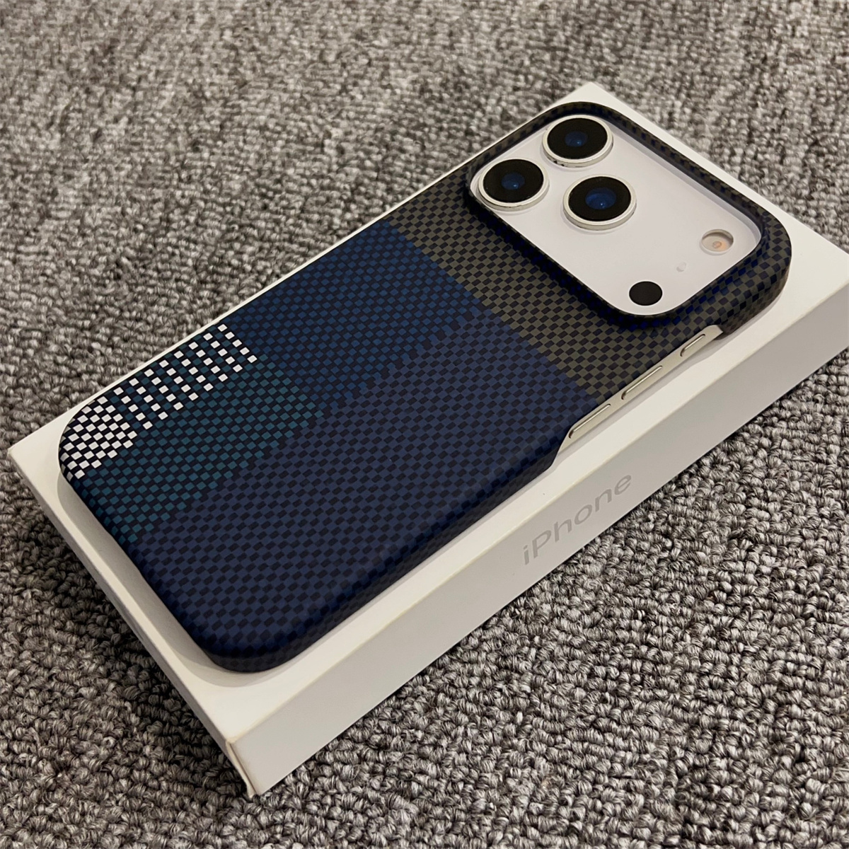 Carbon Fiber Texture Leather f - Magsafe Wireless Charger incelemesi ve fiyatı